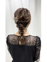 サクララ(Sakura la)&nbsp;編み下ろし／結婚式お呼ばれヘア/参列ヘア/二次会ヘア