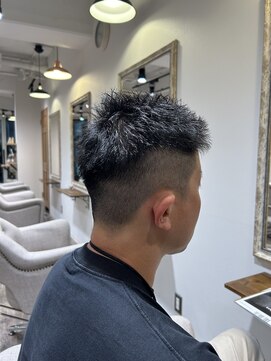 ジーナ(ZINA) 刈り上げ短髪