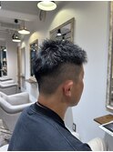 刈り上げ短髪