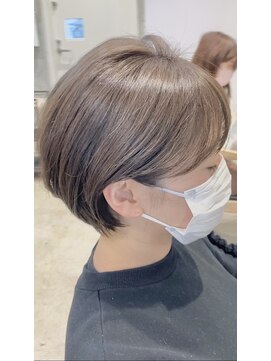 フーチー クーチー アマティー 豊中店(FUCHI KUCHI amati) @fuchi_kuchi.okada［豊中,髪質改善/小顔になれる顔周りカット］