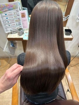 カラーサロンビスカリア 相模原エリア 淵野辺駅店(Color salon Biscaria) 艶髪フェミニンロング　【髪質改善】
