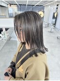 白髪ぼかしハイライト/切りっぱなし