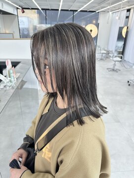 ハレトケ(HALEtoKE) 白髪ぼかしハイライト/切りっぱなし