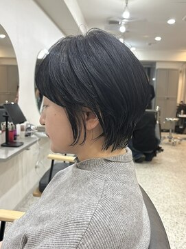 メモリーズ 銀座(Memories) 30代40代50代白髪ぼかし丸みショートくびれショート