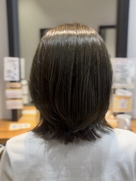 ブッシュ 水広店(BUSH) オリーブグレージュ