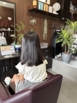アオイ(Aoi) 可愛いキッズカット♪夏にぴったりの軽やかスタイル