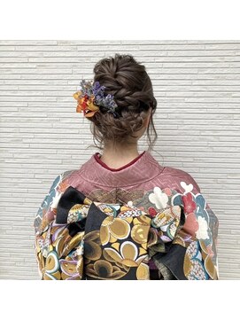 アライブ ハラジュク(ALIVE harajuku) 成人式ヘアスーパーハイライト