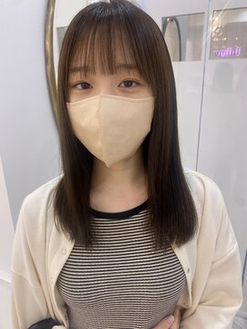 リルミー(Lilme) ストレートパーマで、ツヤサラロング<原田>