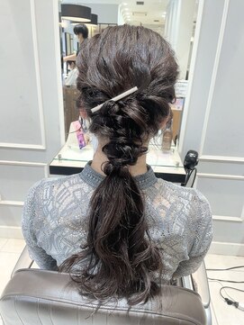 ネオリーブギンザ 銀座店(Neolive GINZA) ローポニーテール【銀座】鶴岡