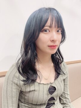 アミュレ(Amule) ナチュラルフェイスレイヤー顔周り似合わせ暗髪エアリーミディ