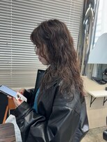 ペイププロドアイコン 博多(Peyp prod ICON)&nbsp;根本から大きめウェーブのスパイラルヘアー