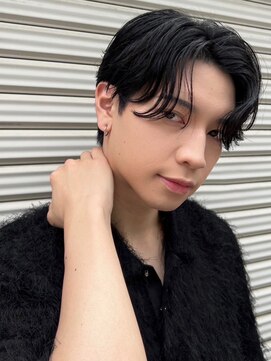 ツーダブル 大阪梅田(WW..) ツイストスパイラルパーマ波巻きスパイラル刈り上げマッシュ