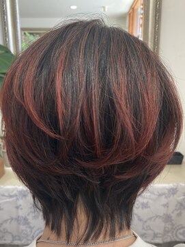 木洩れ陽サロンアイリス ショートウルフ