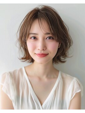 スリー(three) ベージュブラウン