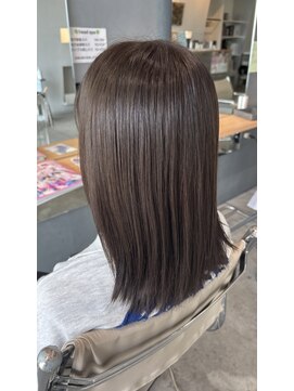 ルーム プロデュースドバイ アミカ(Room produced by Amica) 透明感カラー