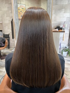 ハコ(H.A.Co) 縮毛矯正+ベージュカラーのお客様です。