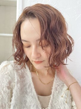 エイチバイシオミエイチ 神戸三宮(H by shiomi H) かきあげミニボブ