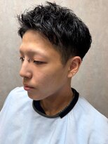 ディスイズバーバーフォース(THIS IS BARBER 4th)&nbsp;フェードカット 刈り上げ メンズショート アップバング 20代