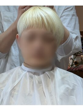 美容室 ORii 南平岸駅前店　【オーリー】 アシンメトリー　ツーブロマッシュ