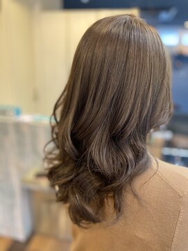 シェルター(shelter) 透明感あふれるふんわりエアリースタイル♪