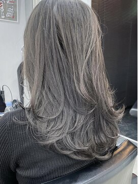 キラ 渋谷(KILLA) ダークグレージュ/ホワイトアッシュ/コンサバ/ブリーチなし