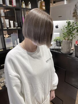 アルカナ 明治神宮前原宿(ARCANA) ハイライトグレージュ  ボブ　顎ラインボブ　ケアブリーチ