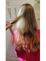 ヘアーデザイン ビビッド(HAIR DESIGN VIVID) ベージュ・ペールピンクグラデーション