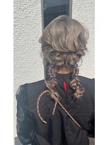 コレットヘア(Colette hair)&nbsp;ツインテールアレンジ／ヘアアレンジ／ヘアセット