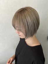 ロア ファーストクラス(LORE.first class) 大人ショート×プラチナベージュ