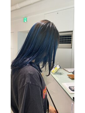 ロイリー バイ ローウェ 立川(Loely by Louwe) ネイビーブルー/寒色カラー/ダブルカラー/ダークカラー