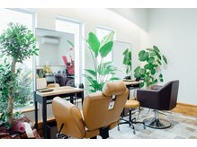 ブロス ヘアー(BROS HAIR)の雰囲気(自然を感じるリラックス空間♪)