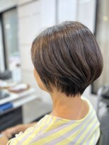 アキコ(AKIko)&nbsp;骨格補正ショート