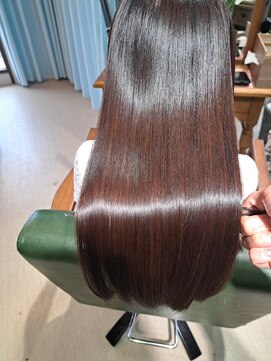 ホシトアカリ(星toあかり) 美髪カラー×トリートメント。ダメージレスでカラーします