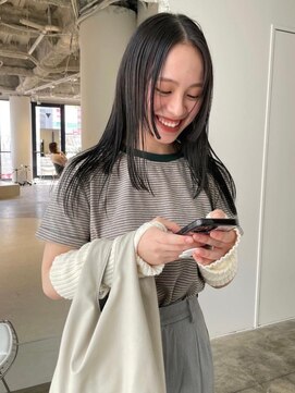 エイチ(811) デジタルパーマウルフカットショートボブセミロング前下がりボブ