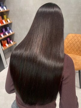 シャルムバイケンジ(Charm.by KENJE) 銀座髪質改善レイヤーカット白髪ぼかしハイライト縮毛矯正有楽町