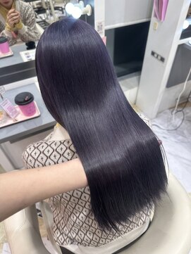 リー 梅田(Lee) 髪質改善カラーで艶髪を取り戻したい方発見!