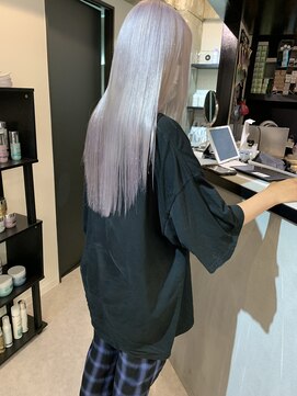 ペレ 原宿(PELE) ダブルカラー/ケアブリーチ/羽エクステ/原宿