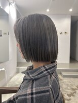 ジジバイモップス(jiji byMOPS)&nbsp;切りっぱなしボブ×ハイトーン