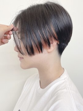 モリオフロムロンドン 原宿本店(morio from London) 【morio 原宿】刈り上げハンサムショート　インナーカラー