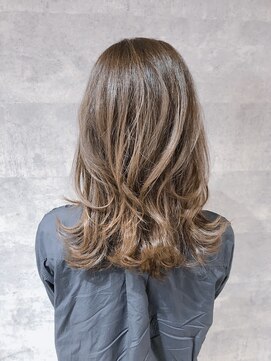 ローエン(LOWEN) 作り込まないラフなカールスタイル