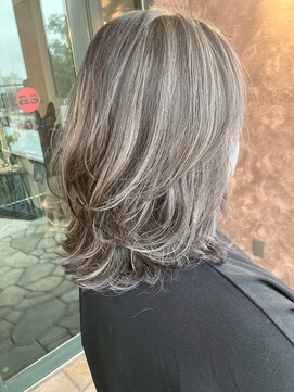 エミタス 宮街道(Emitas.) 外国人風ハイライト