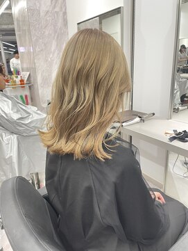 エイト 神戸三宮店(EIGHT) 綺麗な金色^^ブロンドヘア☆