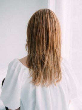 チャチャブラン(cha-cha Blanc) 外国人風ウルフ