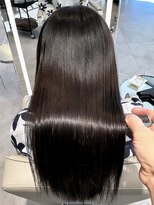 ボンドストーリー(Bond Story)&nbsp;20代30代　レイヤー　グレージュ　髪質改善　縮毛矯正