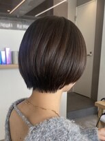 クラップス オル 金沢八景(CLAPS Ore)&nbsp;金沢八景ショートボブ丸みショートイルミナカラー顔周りレイヤー