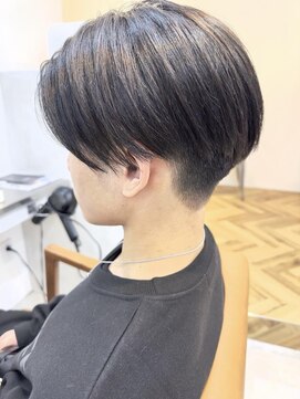 ロミー 本厚木(ROMMY.) メンズヘアカット黒髪ナチュラルセンターパート韓国マッシュ小顔