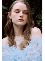 トリコ トウキョウ アヴェダ 表参道店(tricot TOKYO AVEDA)&nbsp;ロングレイヤー/顔まわりレイヤー/レイヤーカット/ウェーブヘア