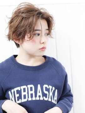 ネオリーブ クーロ(Neolive curro) トップのボリュームが気になってきた方にオススメシュショート♪