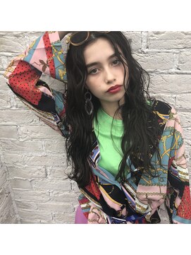 カシェ シモムラ(Cashe'e SHIMOMURA) ナチュラルウェーブロング