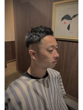 バーバークラシックス(BARBER CLASSICS) ラウンドショートフェード